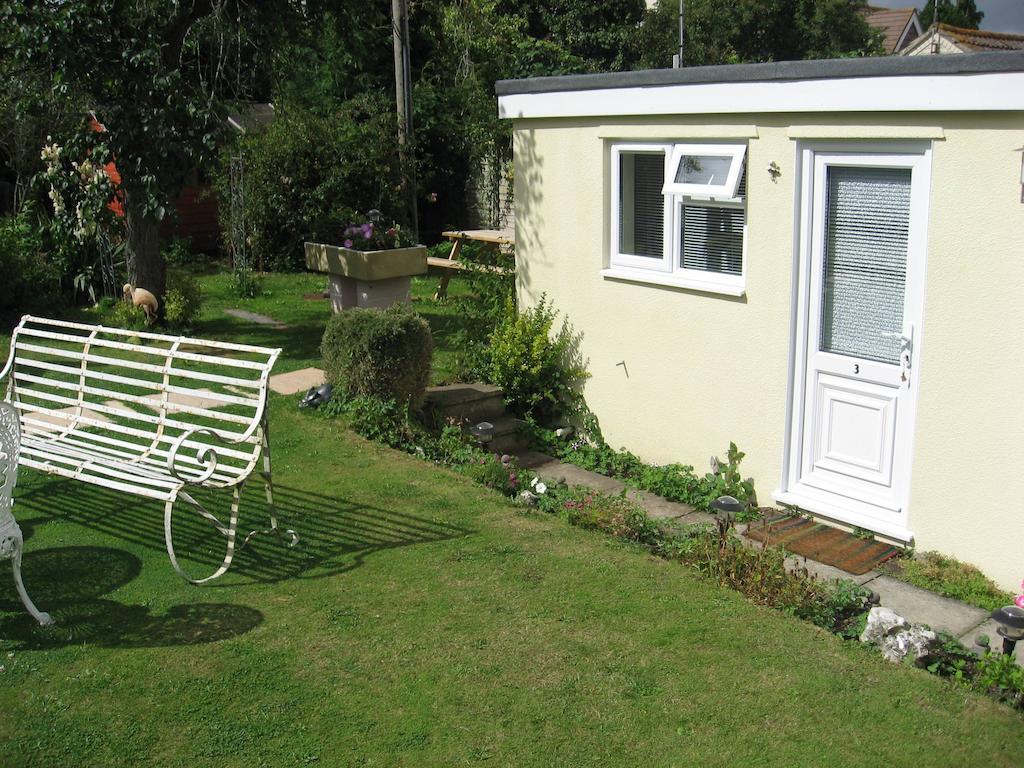 Hillside Self Catering Bed & Breakfast Salisbury Exterior photo