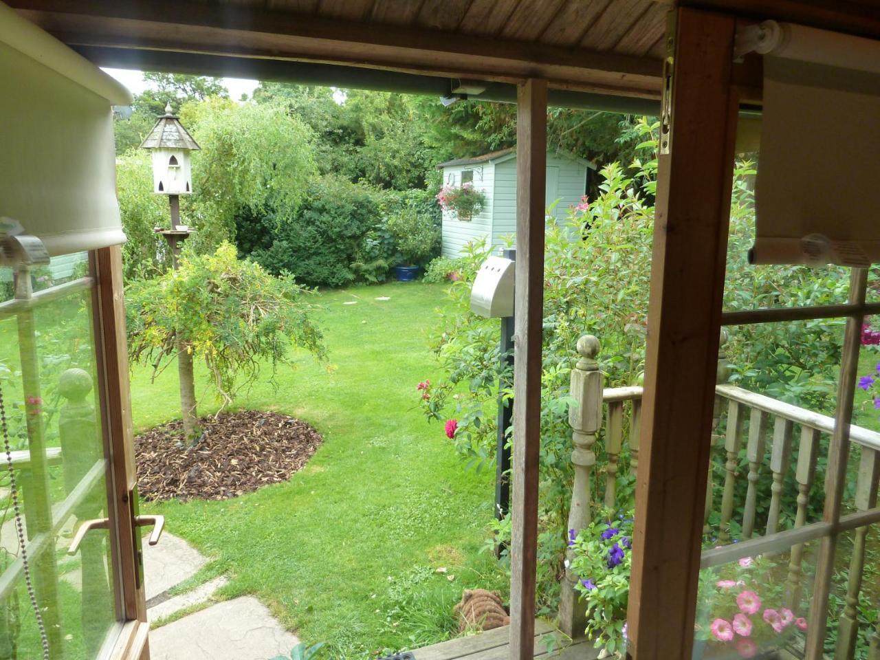 Hillside Self Catering Bed & Breakfast Salisbury Exterior photo