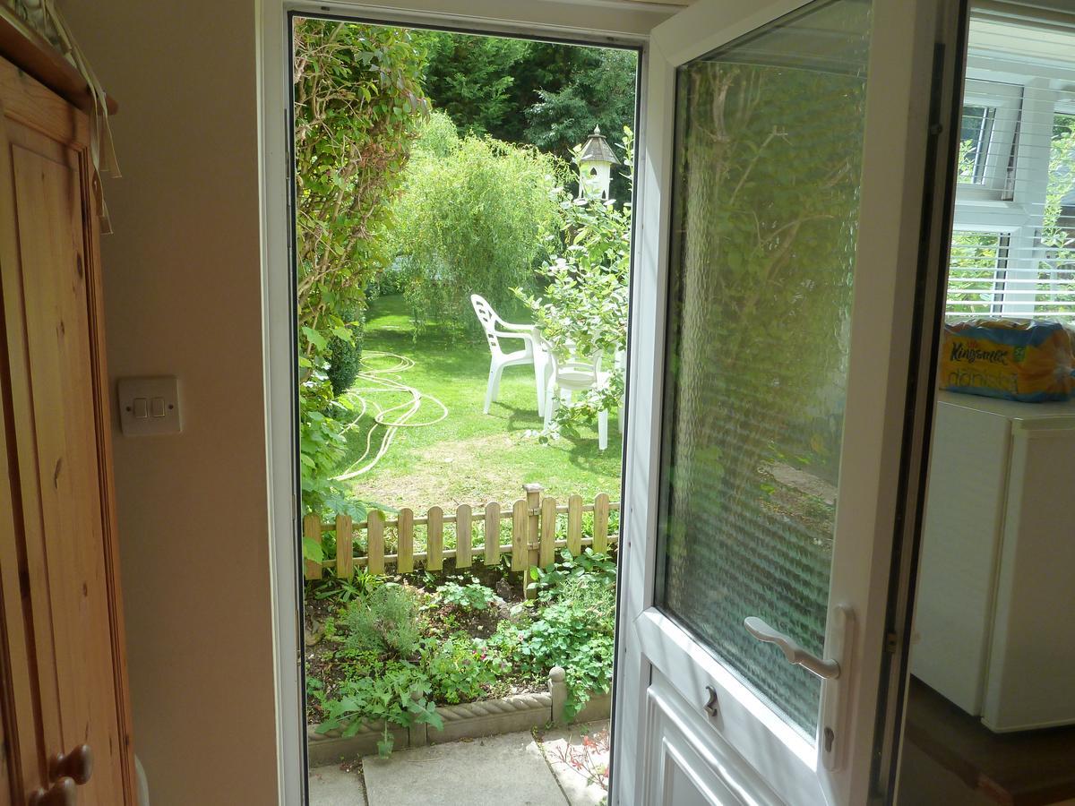 Hillside Self Catering Bed & Breakfast Salisbury Exterior photo