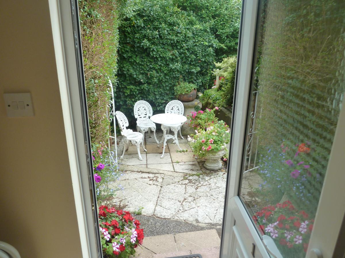 Hillside Self Catering Bed & Breakfast Salisbury Exterior photo